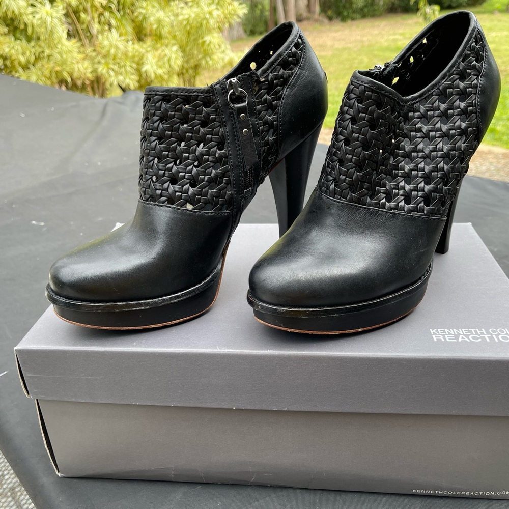 Kenneth Cole Reaction Black Women's Heeled Shoes